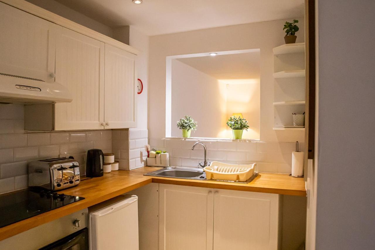 Stylish Modern Mews House In Central St Leonards هاستَنغ المظهر الخارجي الصورة