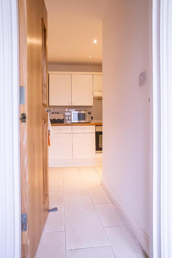 Stylish Modern Mews House In Central St Leonards هاستَنغ المظهر الخارجي الصورة